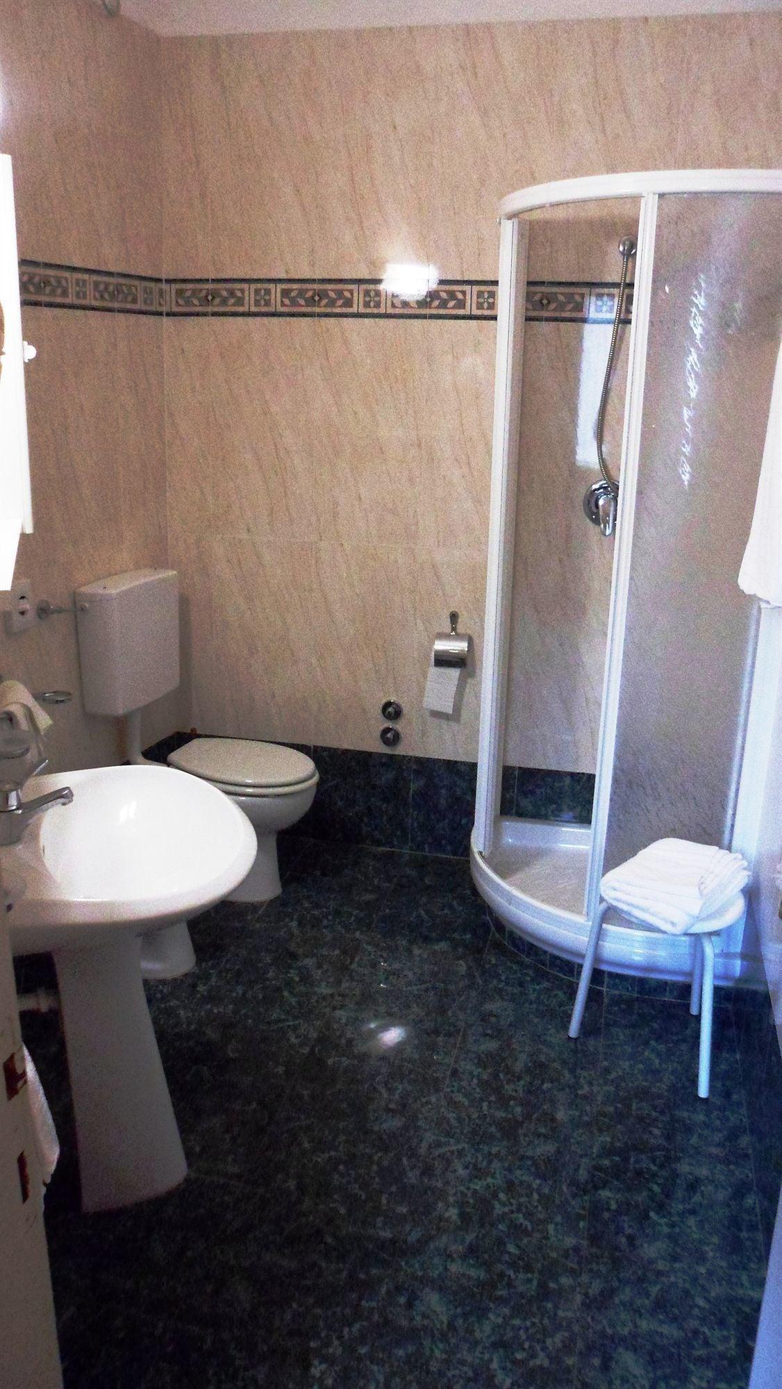 Hotel Reali Кьянчано-Терме Экстерьер фото